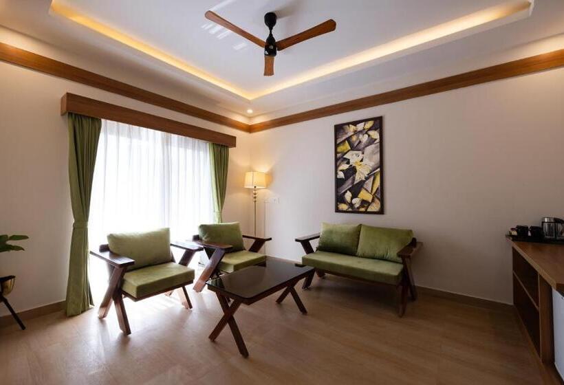 Люкс с Балконом, Malnad Shire Eco Resort