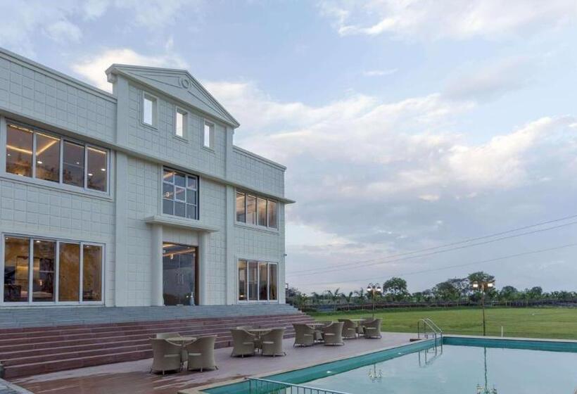 سوییت اجرایی, Nanded Boutique Retreat