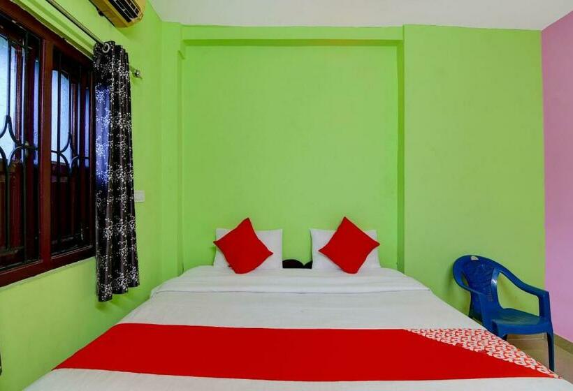 Chambre Triple Classique, Oyo Flagship Shivansh Residency