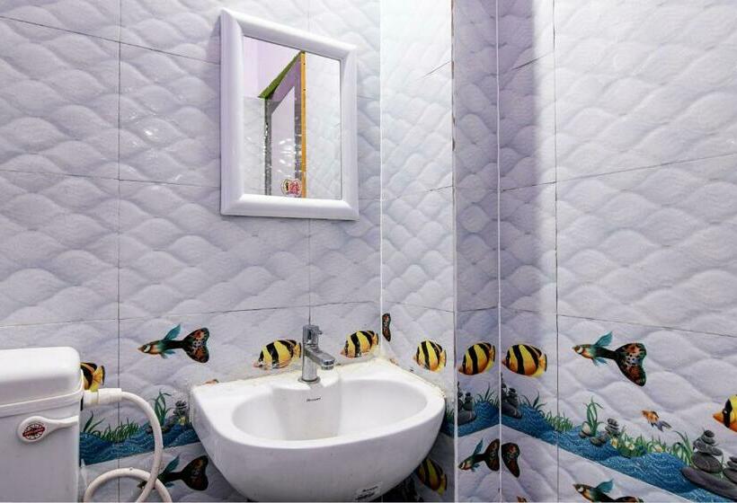 Chambre Triple Classique, Oyo Flagship Shivansh Residency