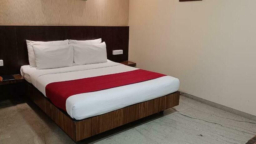 Номер Deluxe, Shree Mahalaxmi Inn Couple Friendly