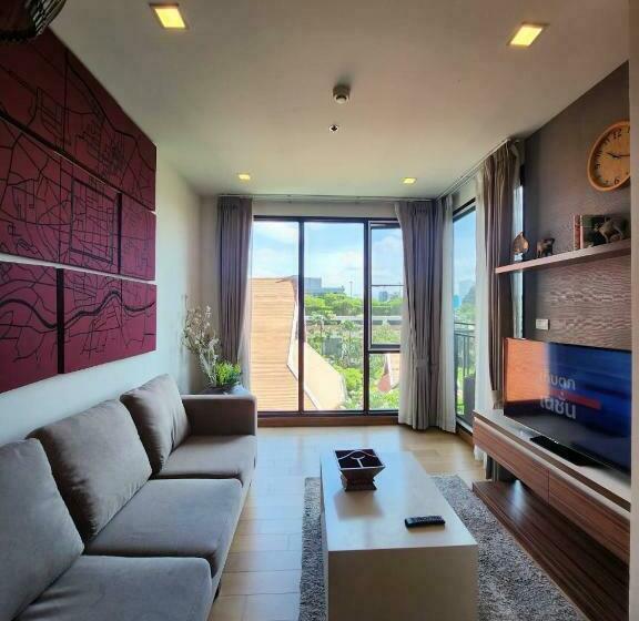 شقة سوبريور غرفة واحدة, The Astra Condo Large Room 50 Sqm ,sauna And Rooftop Pool
