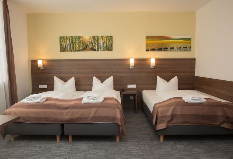 スタンダードトリプルルーム, Goethe Conference Hotel By Trip Inn