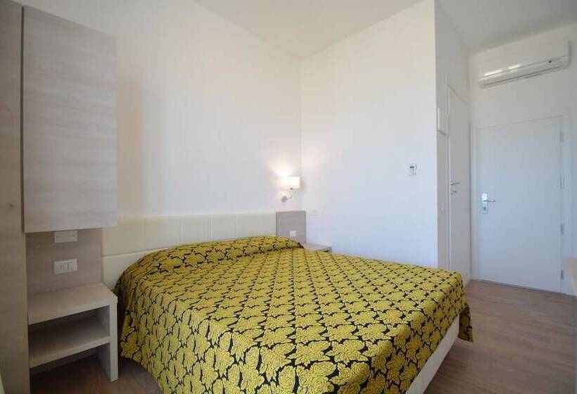 اتاق استاندارد سه نفره, Hb Hotels Orchidea Blu