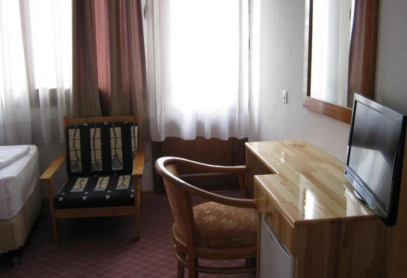 Люкс, Efes