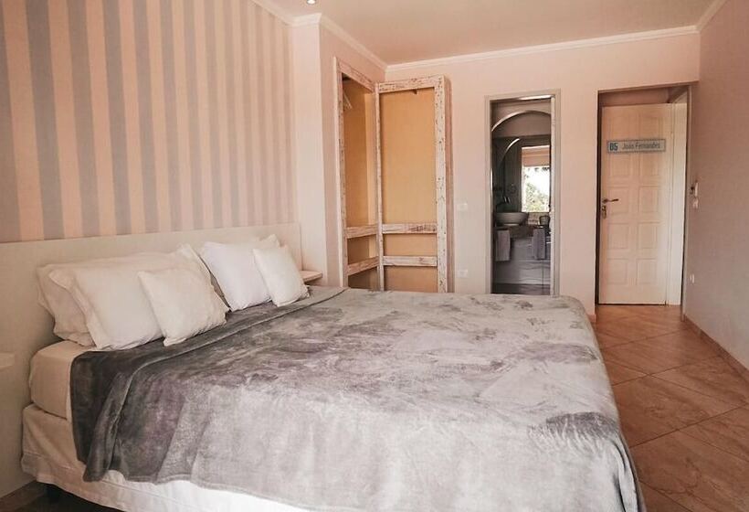 اتاق استاندارد سه تخته با بالکن, Pousada Villa Valentina