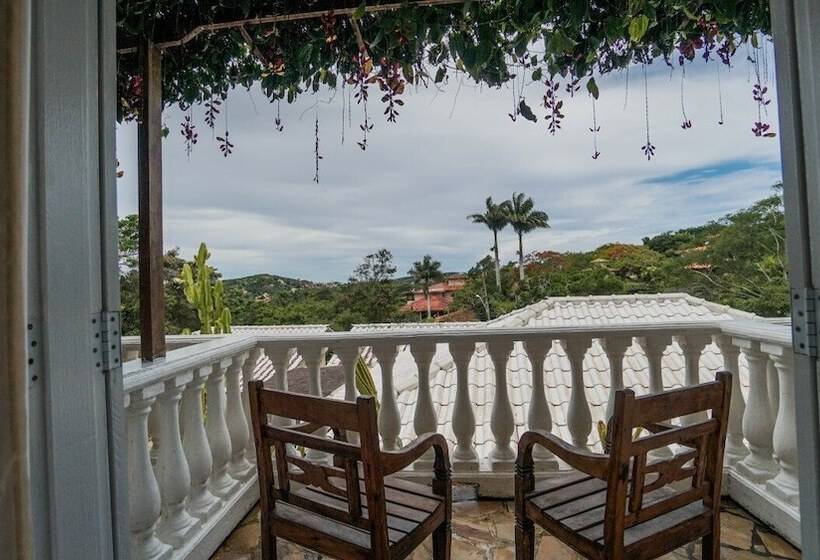 اتاق استاندارد سه تخته با بالکن, Pousada Villa Valentina