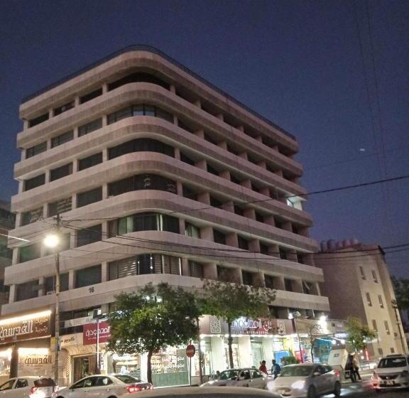 اتاق ساده سه‌ نفره, Al Ghadeer Hotel الغدير للشقق الفندقيه