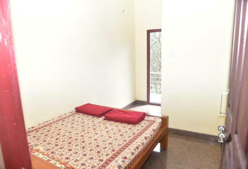 Номер Стандарт Вид на Парк, Devatha Homestay, Guest House,hotel,dharmasthala 1