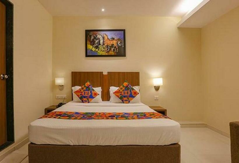 Трехместный Президентский, Fabhotel Royal International   Nr Mumbai International Airport
