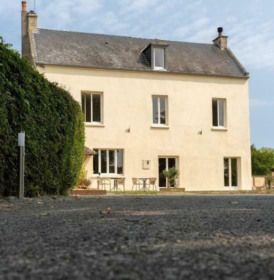 Дом 4 Спальни, Gîte Du Manoir De Berville