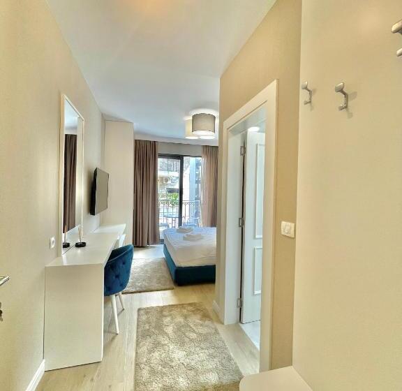 Номер Стандарт Вид на Город, Comfort Apartments Pasha