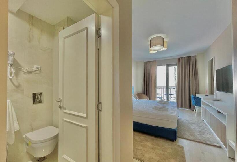 Номер Стандарт Вид на Город, Comfort Apartments Pasha