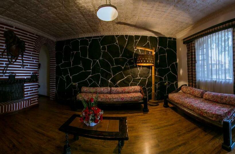 اتاق استاندارد, Hosteria Rumipamba De Las Rosas