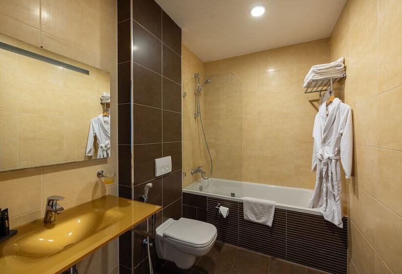 Junior Suite, Lalla Doudja