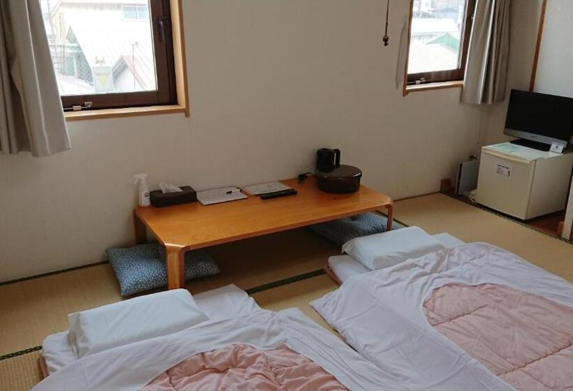 Номер Стандарт, Muroran Hills