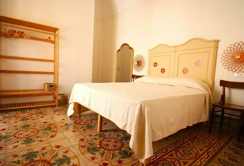 اتاق لوکس, Ajamola  800