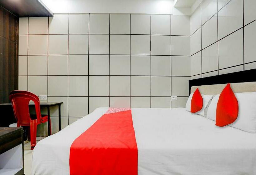 غرفة كلاسيكية ثلاثية, Oyo Flagship 81395 Hotel The Moon