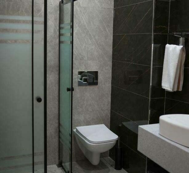 اتاق استاندارد با بالکن, Mayavera