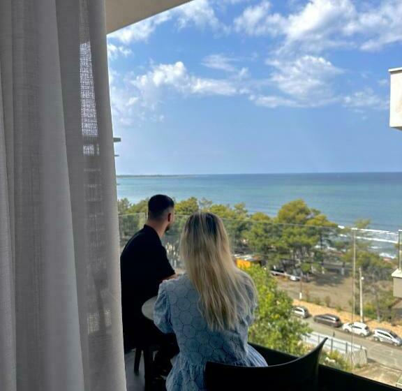 디럭스 테라스 룸 바다 전망, Frojd Kune Resort & Beach