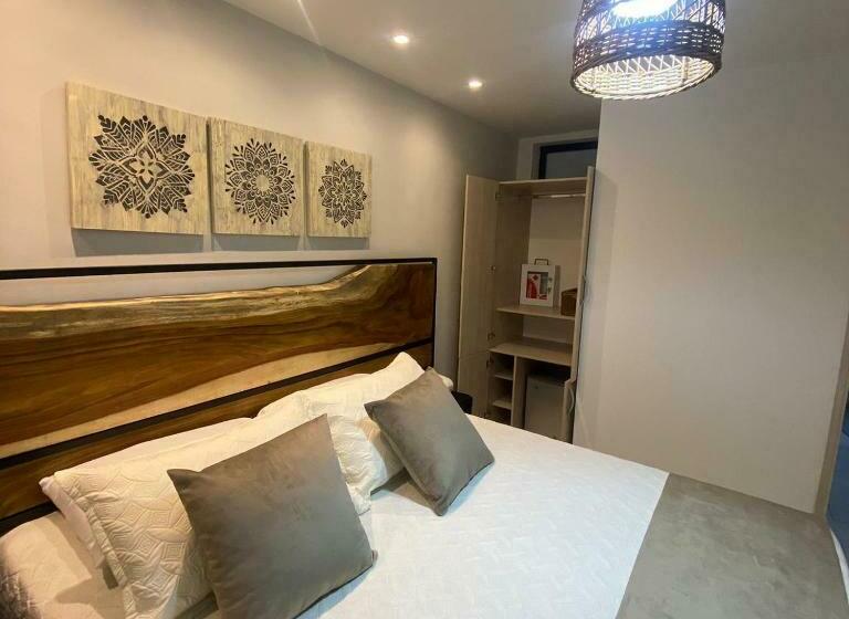 Standardrum, Maidy Luxury