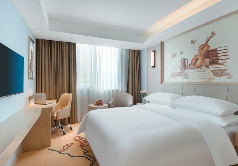 Номер Superior, Vienna Hotel Yangzhou Gaoyou Dongfangyujing