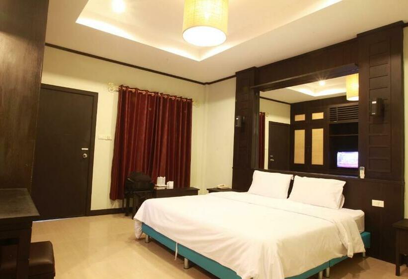 Номер Superior с Балконом, Nice Resort Pattaya