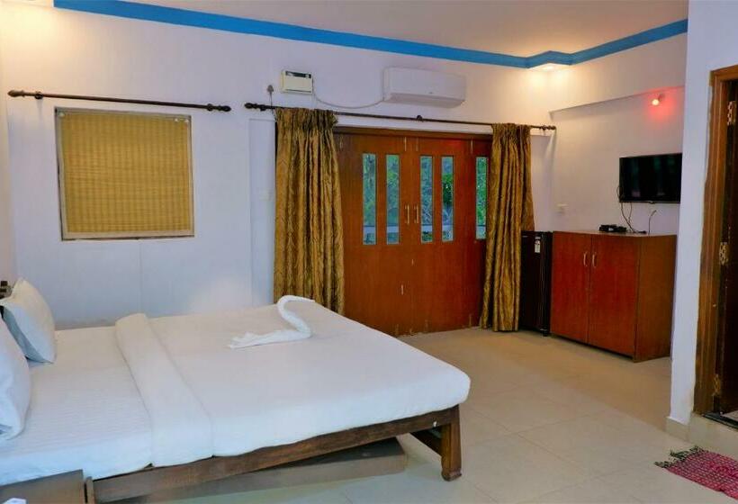 Family Room, Oyo Rooms Candolim Beach 3