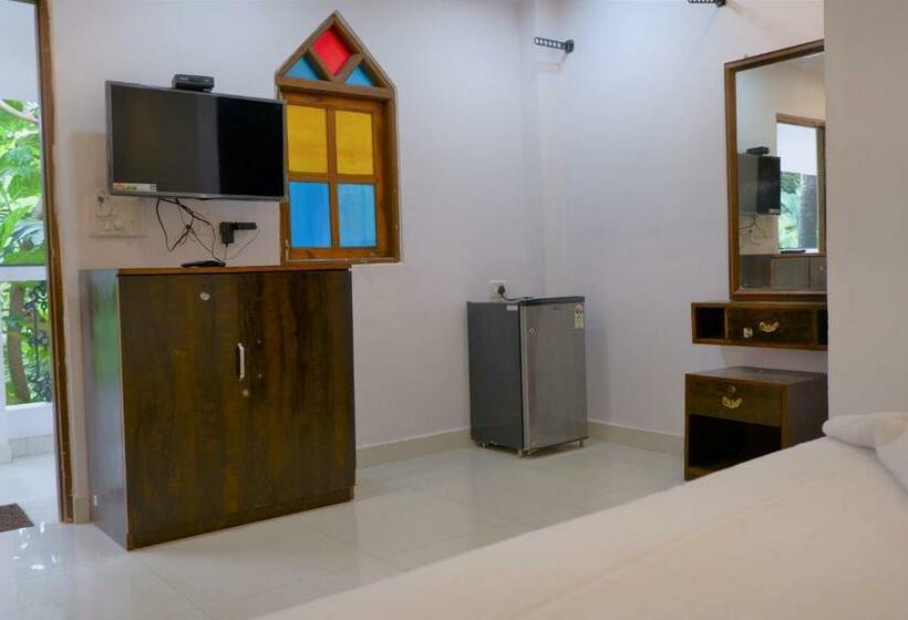 Family Room, Oyo Rooms Candolim Beach 3