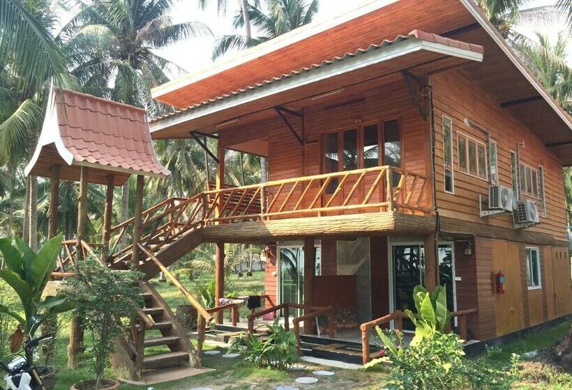 Семейный Номер, The Ford Sunset Beach Resort
