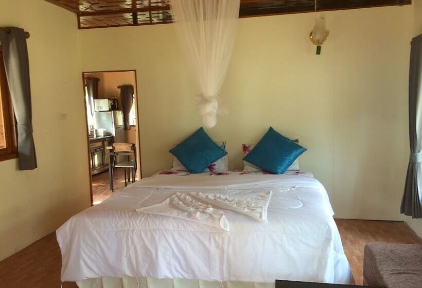 Семейный Номер, The Ford Sunset Beach Resort