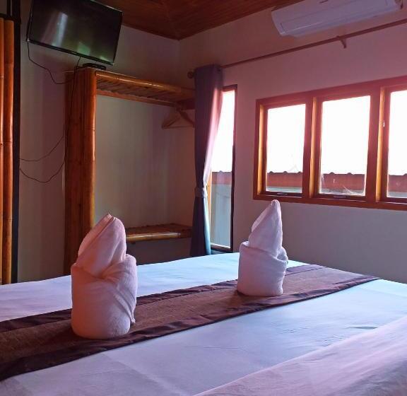 Семейный Номер, The Ford Sunset Beach Resort
