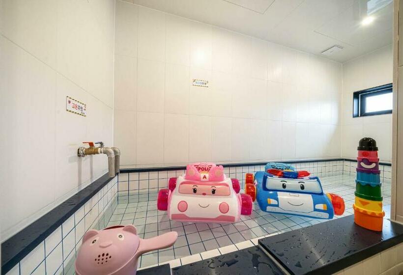 اتاق لوکس, Kids Hotel Sangsang Play