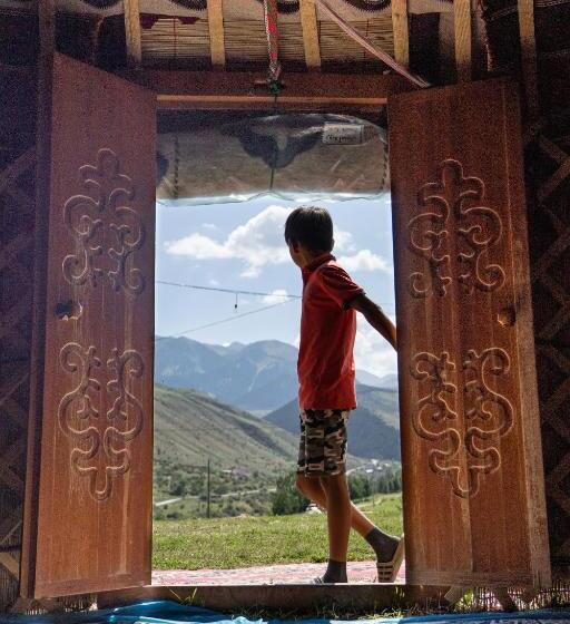 خانه 1 خوابه, Karakol Yurt Village
