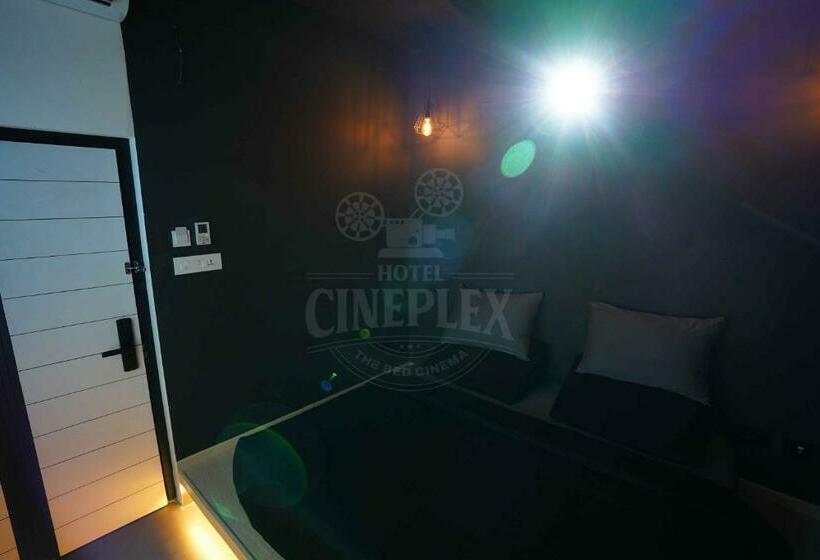 اتاق لوکس, Cineplex
