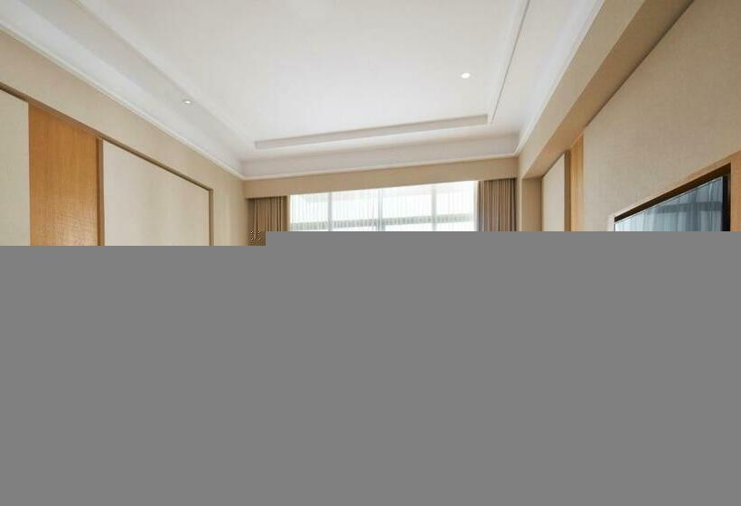 Люкс Вид Гольф, Four Points By Sheraton Chengdu, Pujiang Resort