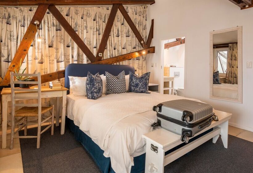 Номер Deluxe, The Lofts Boutique