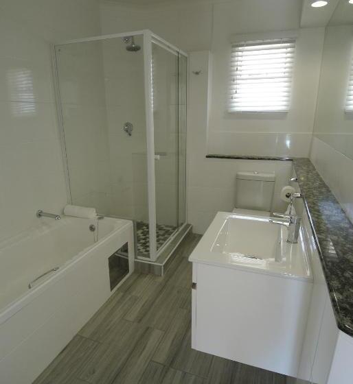 Номер Стандарт, Airport Inn And Suites
