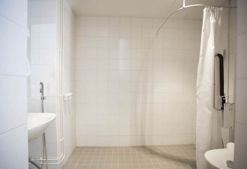 Perhehuone, Omena Hotel Jyväskylä