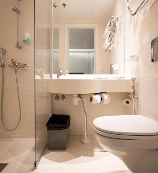 Standard Yhden Hengen Huone, Omena Hotel Jyväskylä