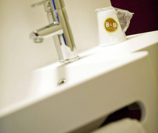 Номер Стандарт Трехместный, B&b Hotel Paris Est Bobigny Université