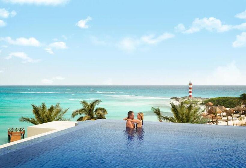 Standard swim-up room with sea view, Turquoize At Hyatt Ziva Cancun  Adults Only  All Inclusive