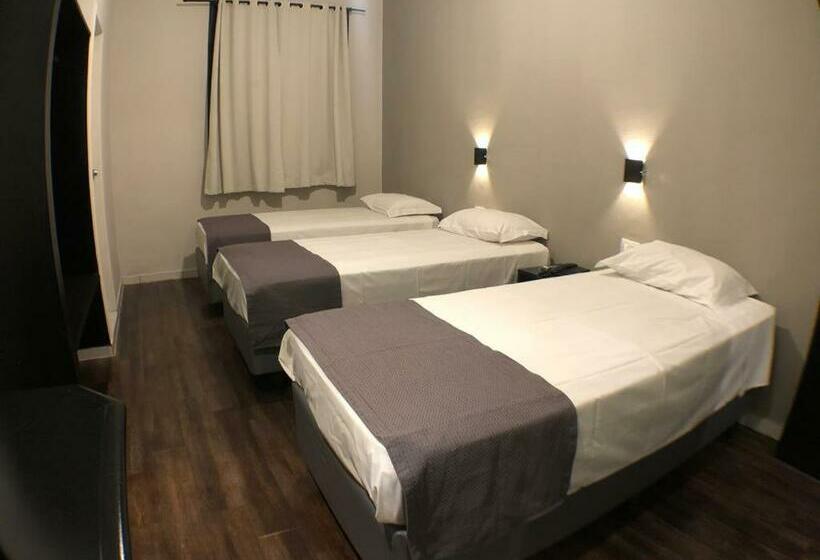 اتاق استاندارد سه نفره, Hostel Carabelas   Proximo A 25 De Março E Brás