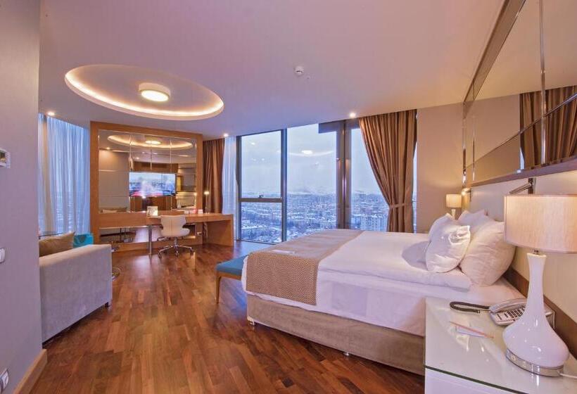 سوئیت با تخت بزرگ, Ramada Plaza By Wyndham Konya