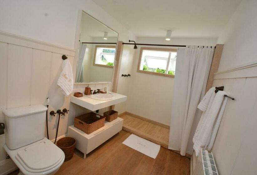 Люкс Премиум, Roots Resort