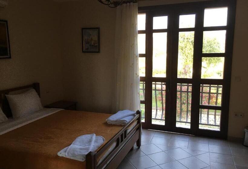 4 Bedroom Villa, Asur Hotel & Aparts & Villas