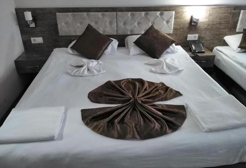 اتاق خانوادگی, Sarp Hotel Kadriye