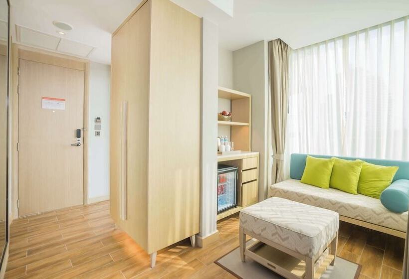 Номер Deluxe, Avani+ Hua Hin Resort