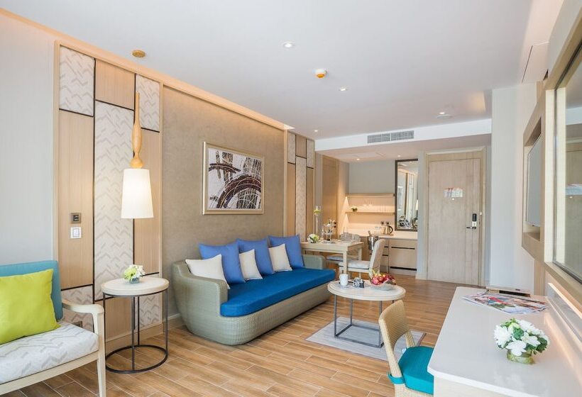 Люкс Вид на Сад, Avani+ Hua Hin Resort