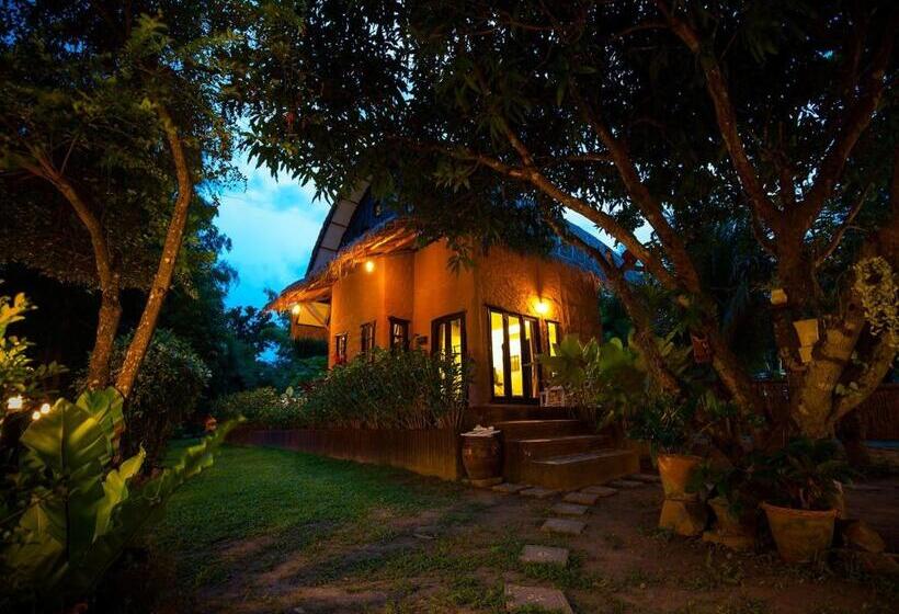 带2个卧室的标准洋房, Baan Pong Tara